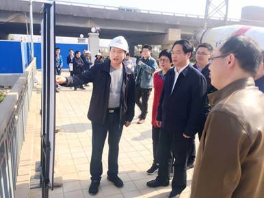 金國發調研黃家湖大道綜合整治工程2.jpg